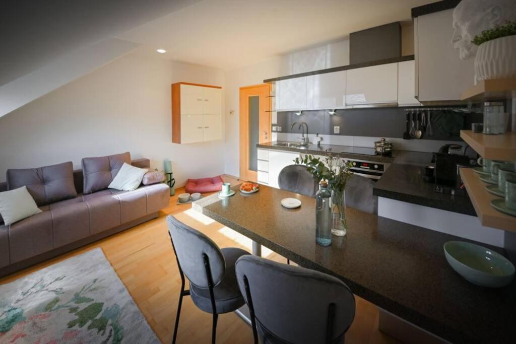 Appartement V Centru Deni à Olomouc Extérieur photo