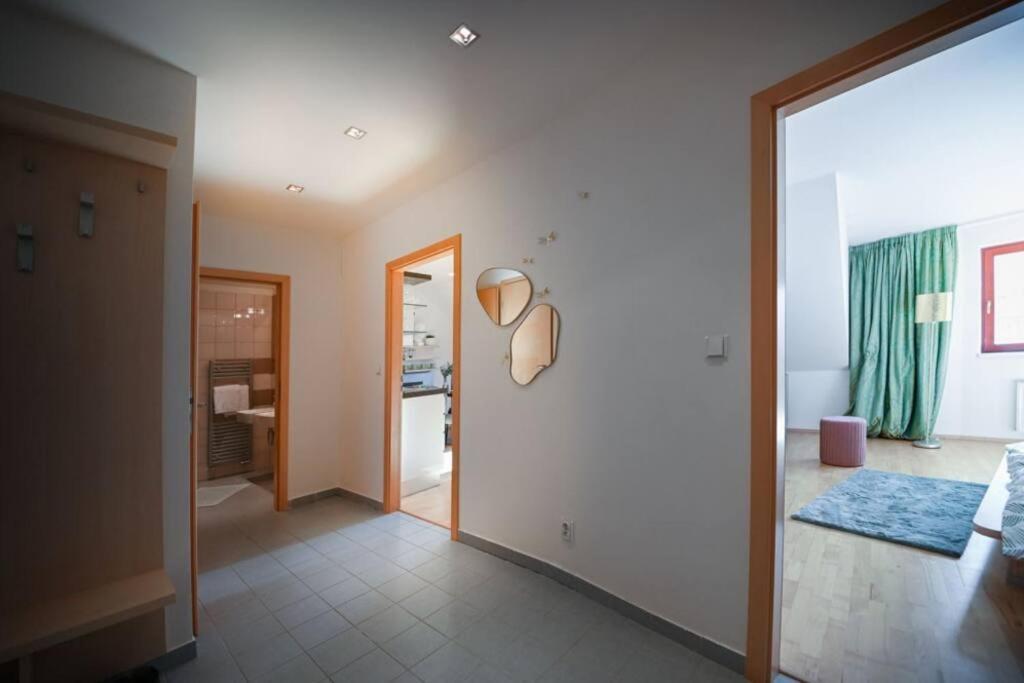 Appartement V Centru Deni à Olomouc Extérieur photo